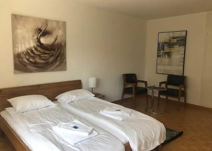 Big Center, Quite - Marble 4 Апартаменты *